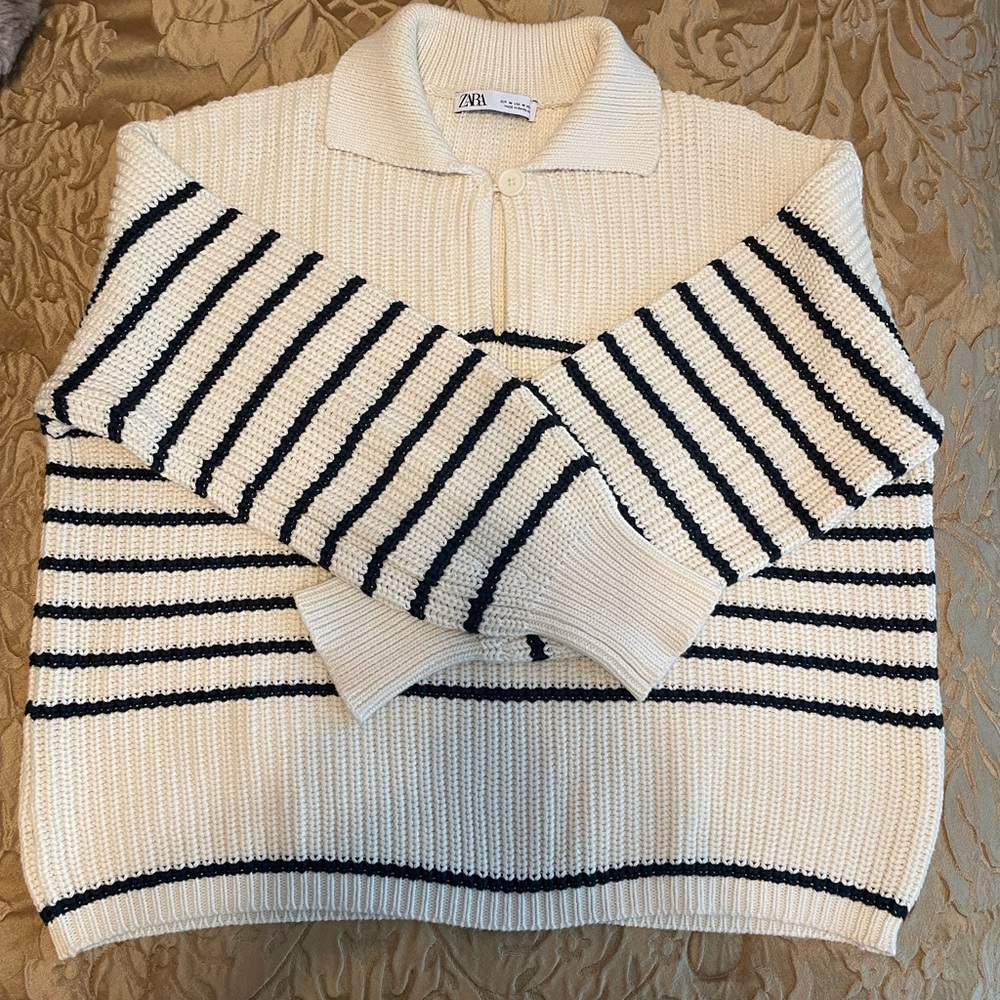 Zara Knit Sweater with Cream and Black Stripes